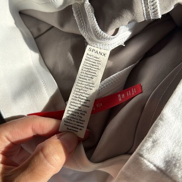 SPANX On The Go Kick Flare Pant White M - Picture 8 of 8